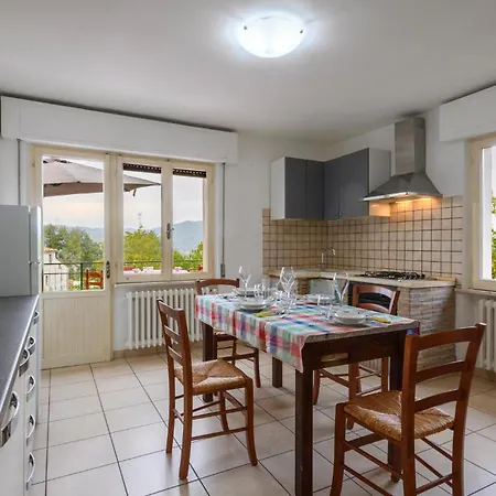 Amazing In With Kitchen Holiday home *